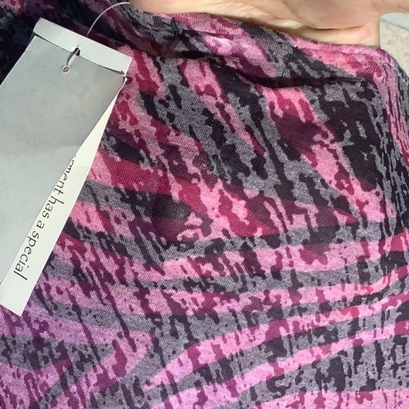 Eyelash Couture NEW - Sz XL -  super cool long sleeve - pattern transparent  TOP - Picture 11 of 11